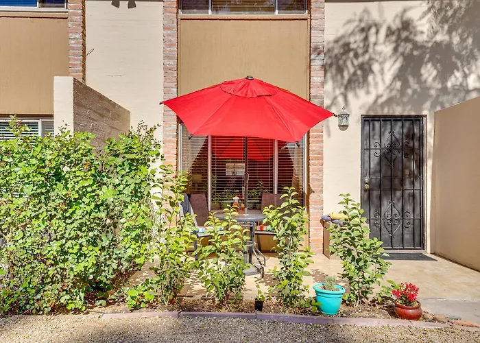 Ferienhaus Steps To Fashion Square! W/ Patio & Pool *